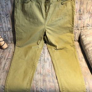 Soft Surroundings PullOn Jeans